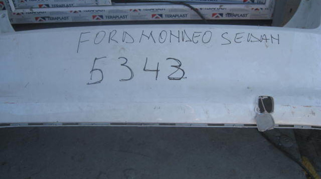 Bara spate ford mondeo sedan