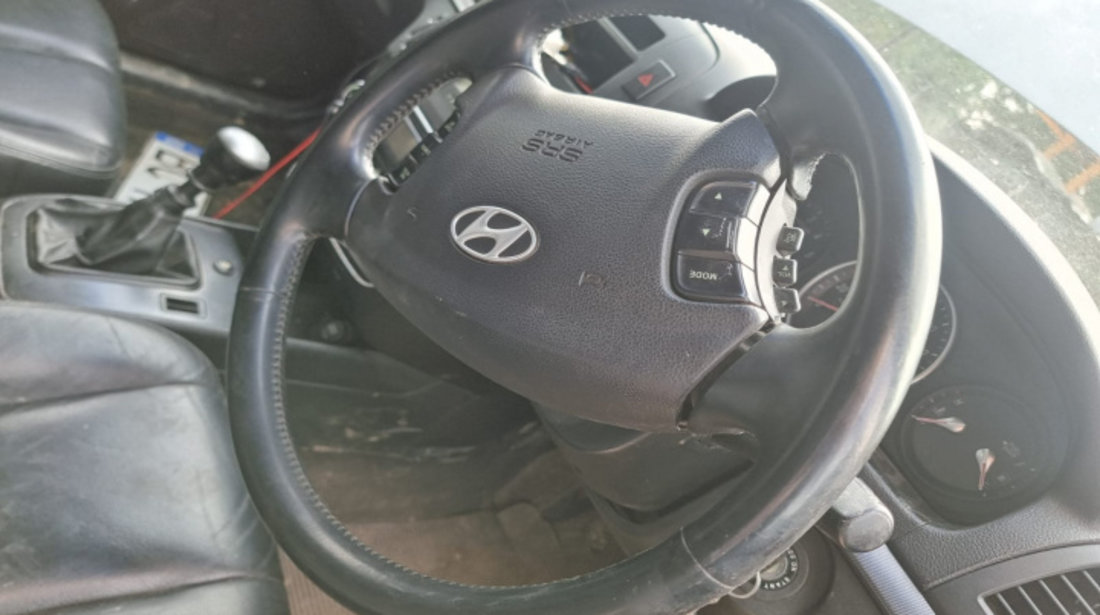 Bara spate Hyundai Sonata 2007 berlina 2.0