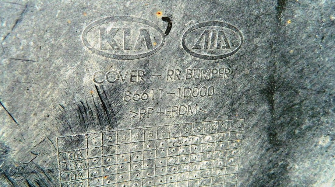 Bara spate Kia Carens model 2006-2013 cod 86611-1D000