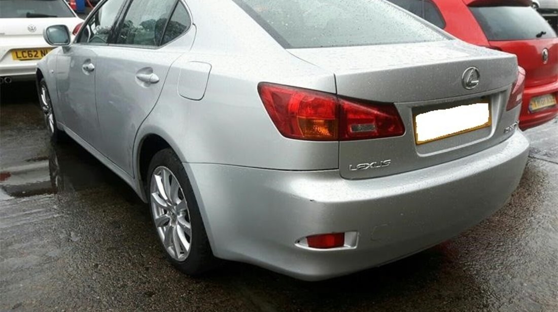 Bara spate Lexus IS 2006 Berlina 2.2