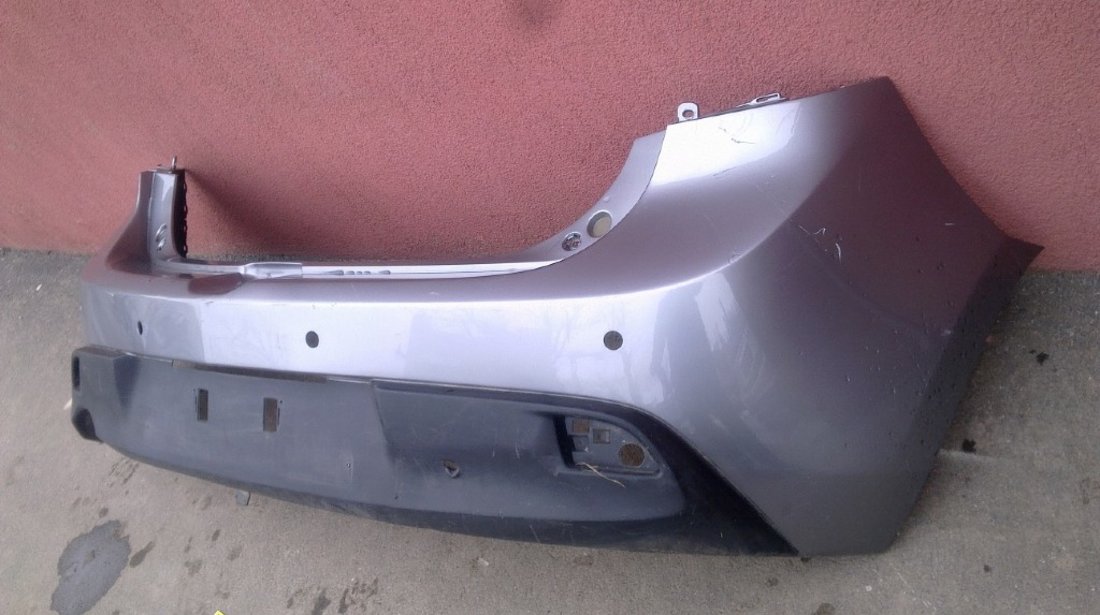 Bara spate mazda 3 hatchback 2010