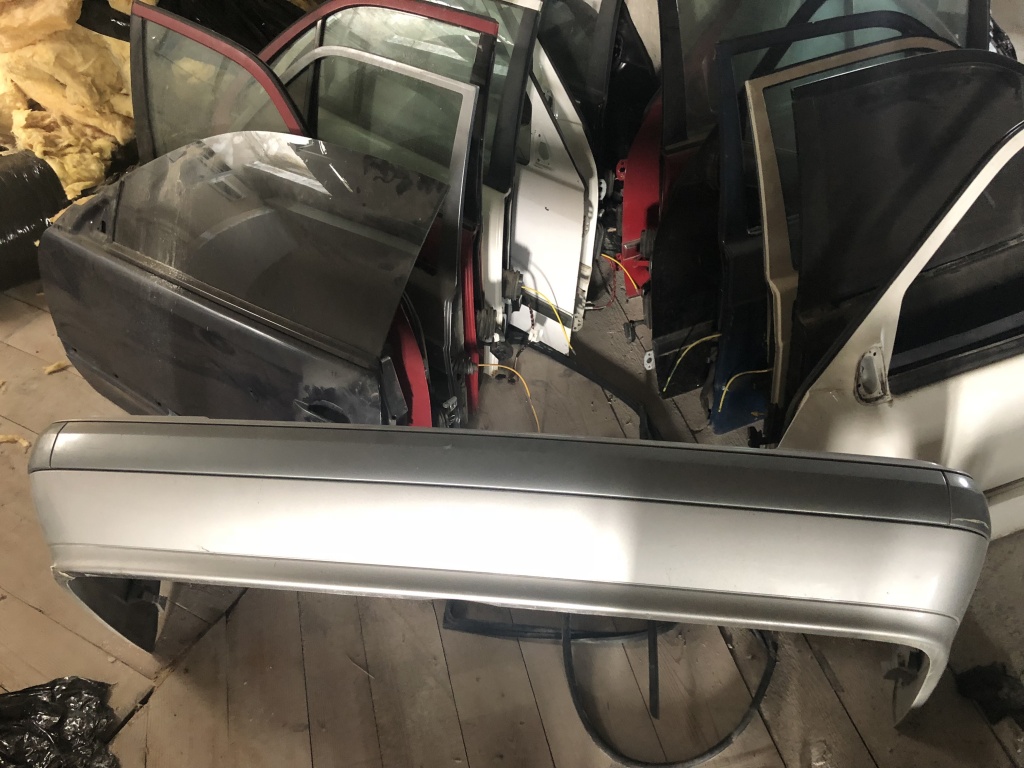 Bara spate Mercedes E Class W210 non facelift