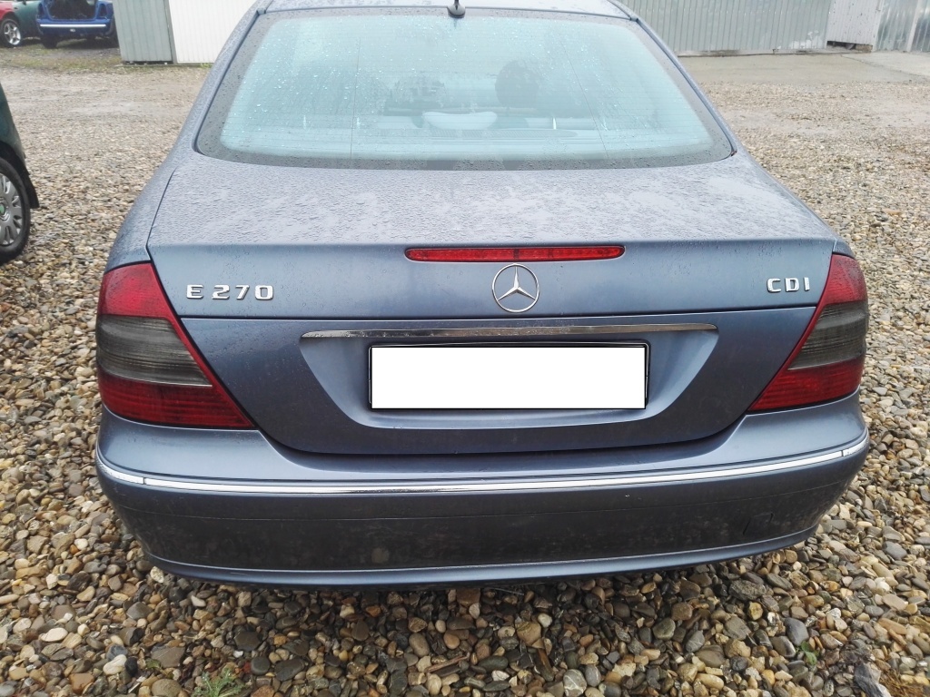 Bara spate Mercedes E-class w211 facelift