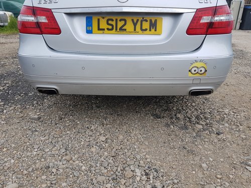BARA SPATE MERCEDES W212 E-CLASS COMPLETA CU TIPSURI
