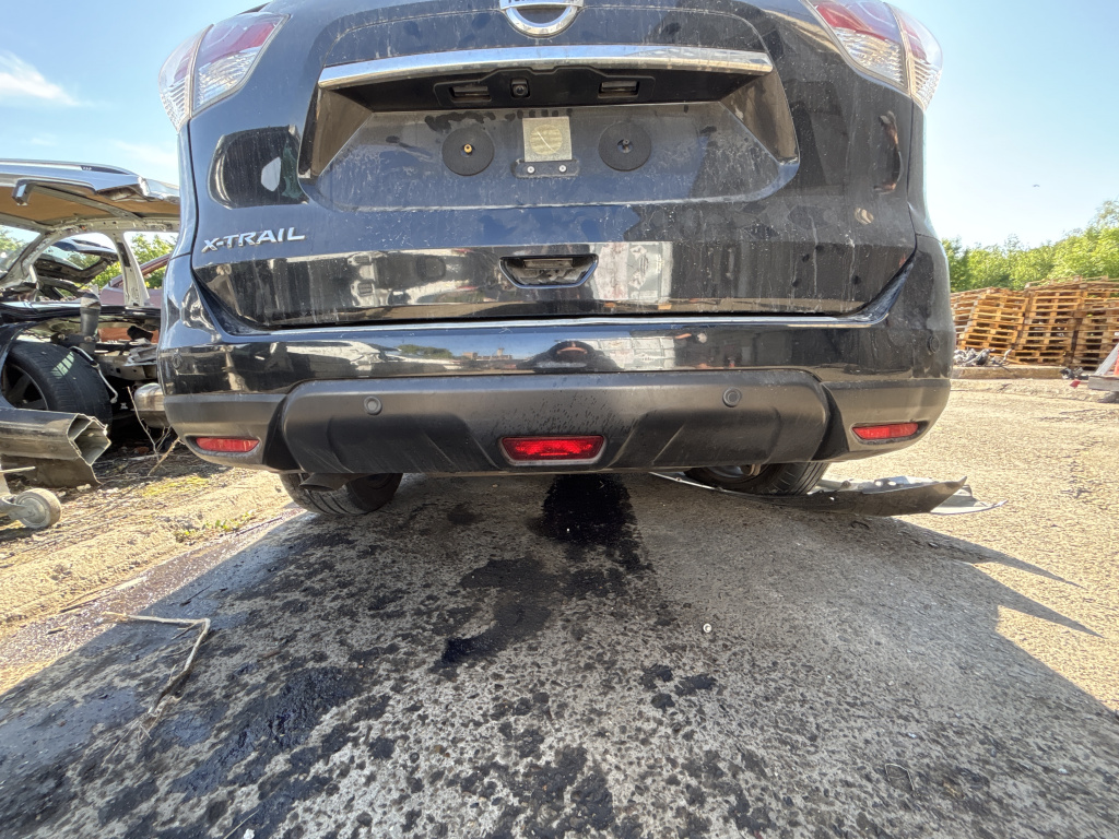 Bara spate Nissan X-Trail 1.6 Motorina 2016, CU MIC DEFECT