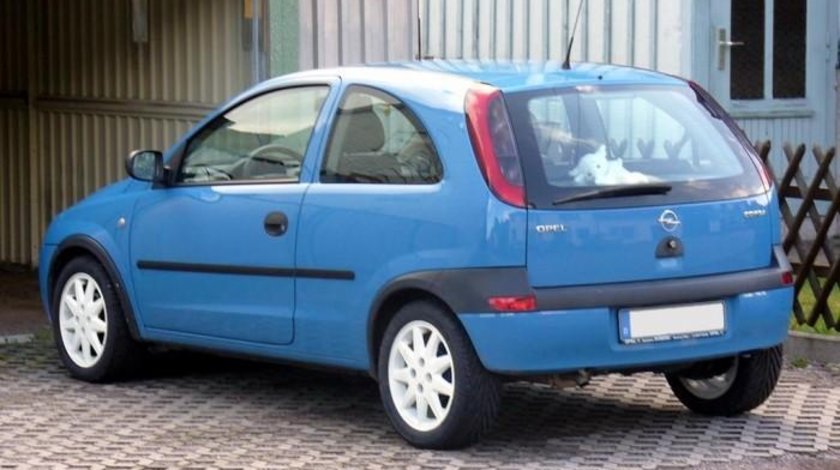 bara spate opel corsa c coupe