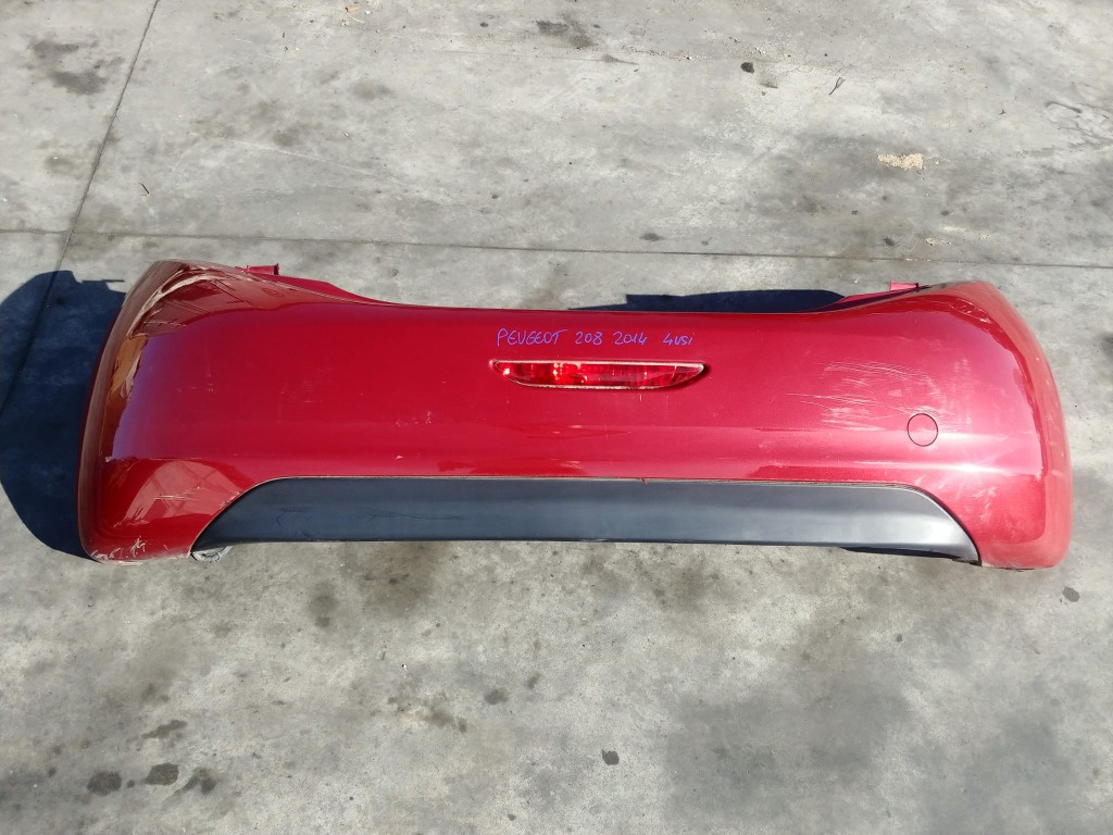 Bara spate peugeot 208 2014 model 4 usi 9673271377