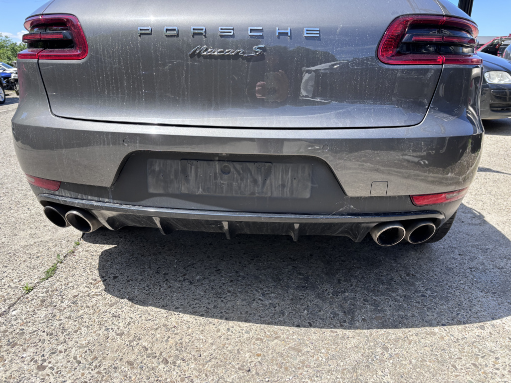 Bara spate Porsche Macan 3.0 Benzina 2015, MODEL CU SENZORI