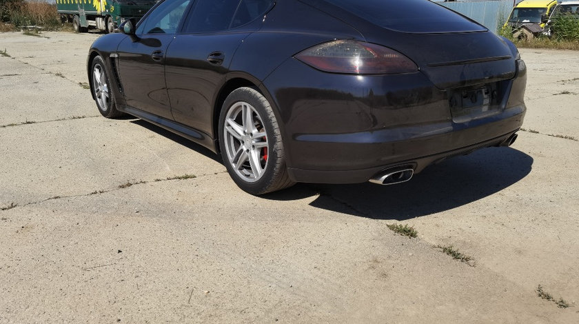 Bara spate Porsche Panamera 3.0 d an 2011-2015