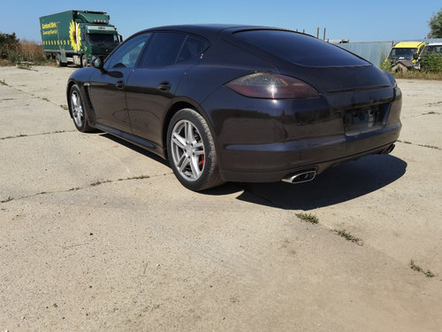 Bara spate Porsche Panamera 3.0 d an 2012