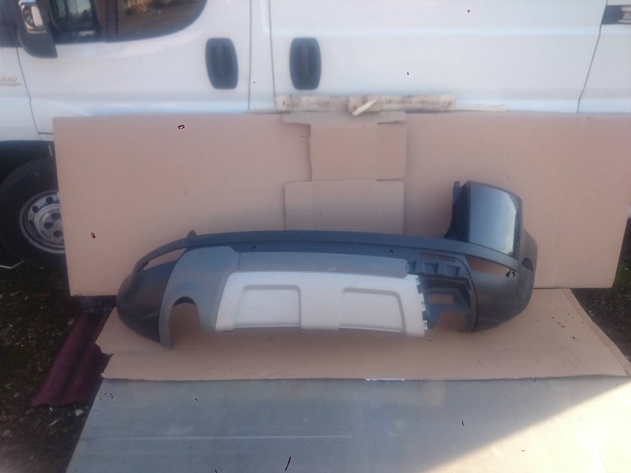 Bara spate Range Rover Evoque L538 (2011-2016) cod BJ3217D781A / BJ3217926A
