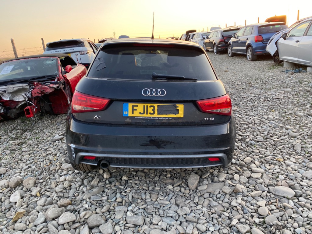 Bara Spate S line Completa Audi A1 8X 20