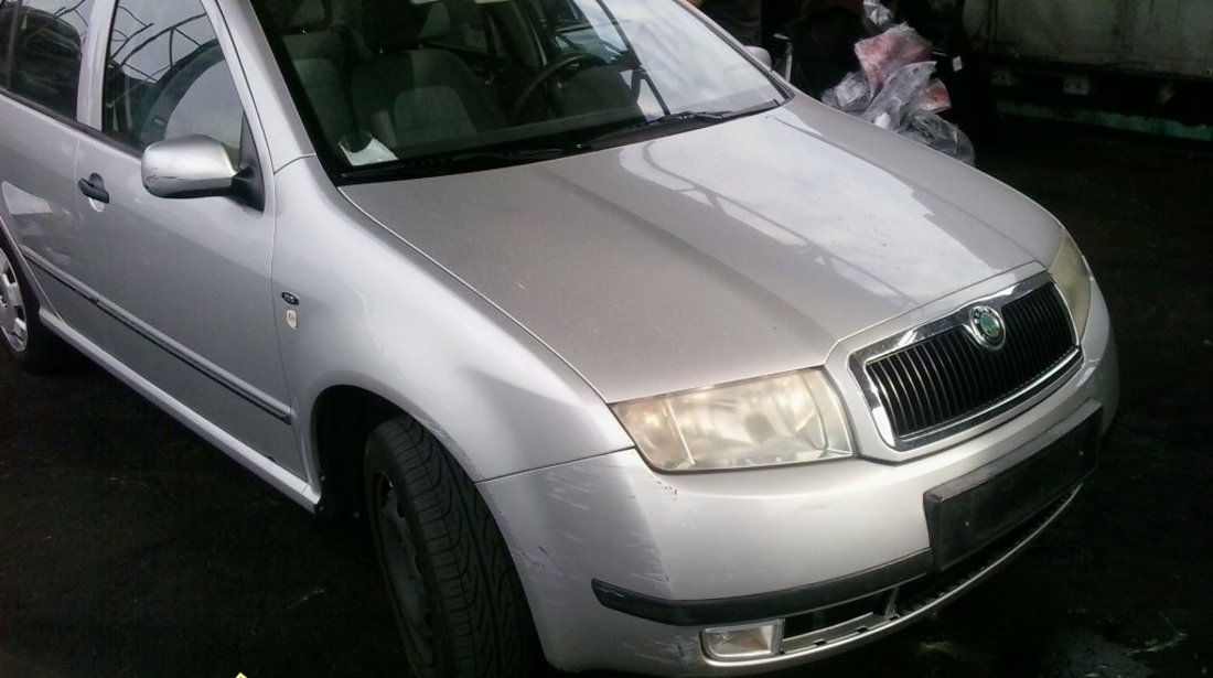 Bara Spate Skoda Fabia 1 din 2004