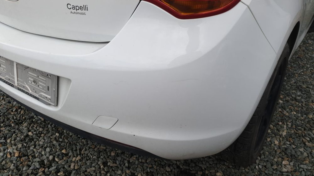 Bara spate spoiler Opel Astra J hatchback alb Z40C dezmembrez