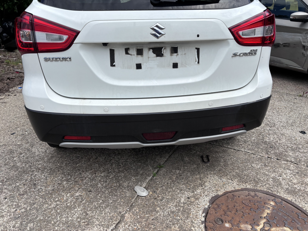 Bara spate Suzuki SX4 1.0 Benzina 2018, MODEL CU SENZORI