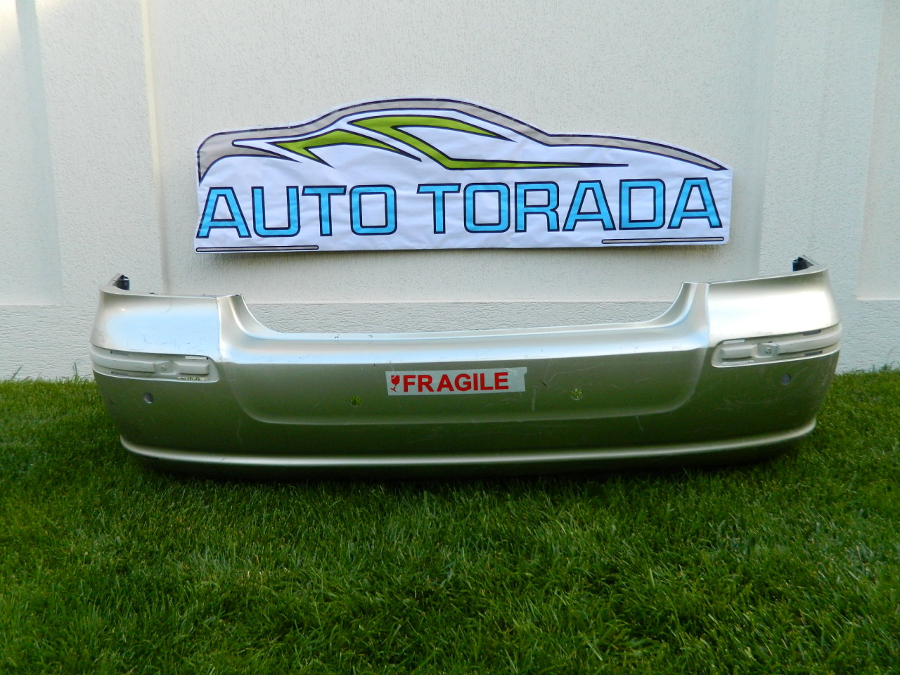 Bara spate Toyota Avensis 2003-2005
