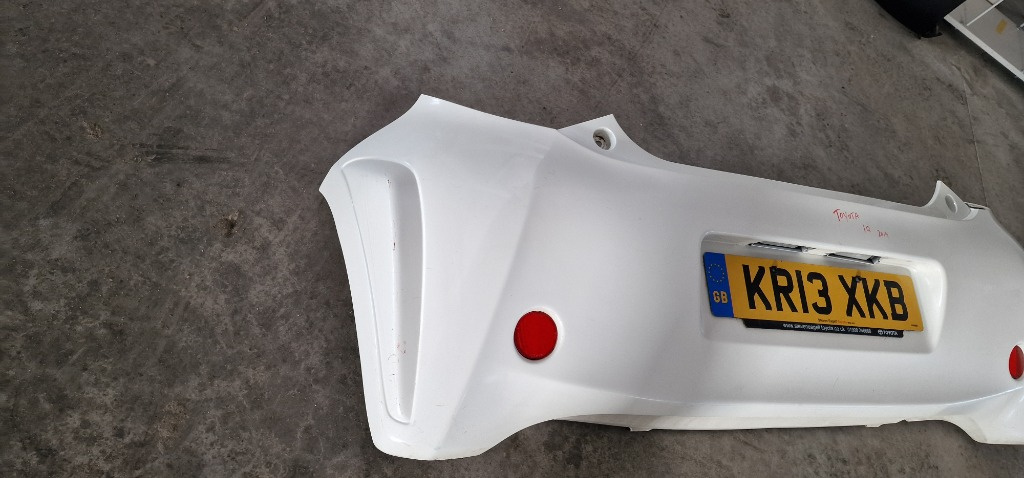 Bara Spate Toyota IQ 2014