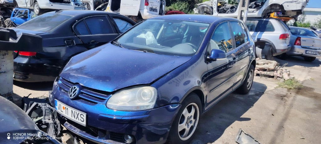 Bara spate Volkswagen Golf 5 2009 hatchback 1.4 CAXA