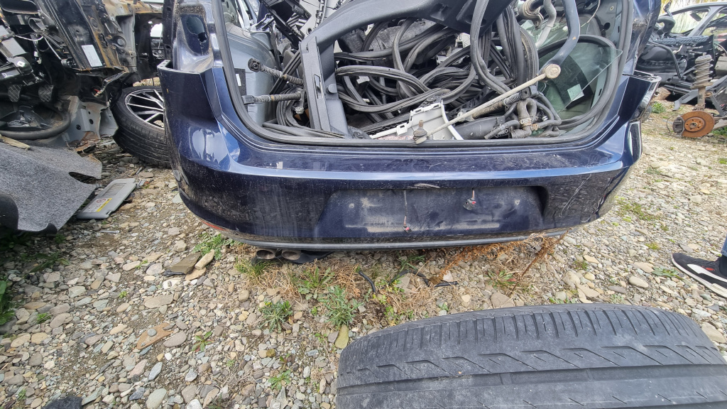 Bara spate Volkswagen Golf 7 Hatchback 2014