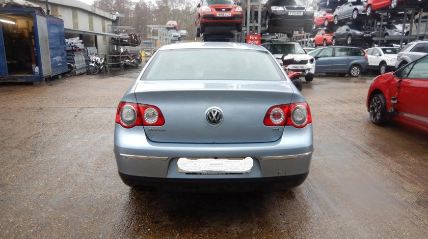 Bara spate Volkswagen Passat B6 2008 Sedan 1.9 TDi