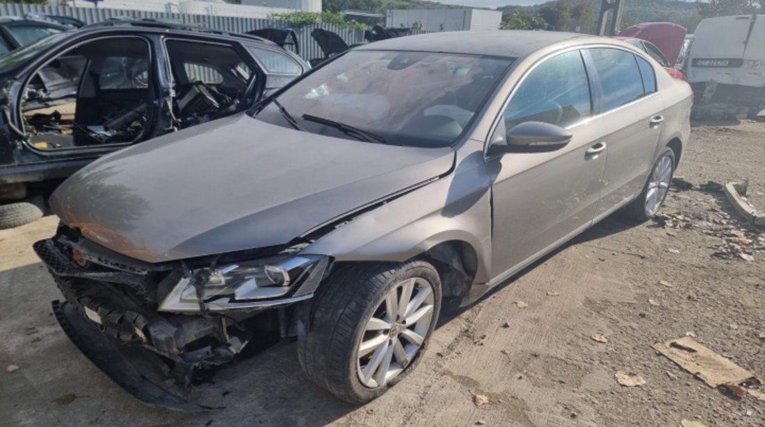 Bara spate Volkswagen Passat B7 2014 sedan/berlina 2.0 diesel