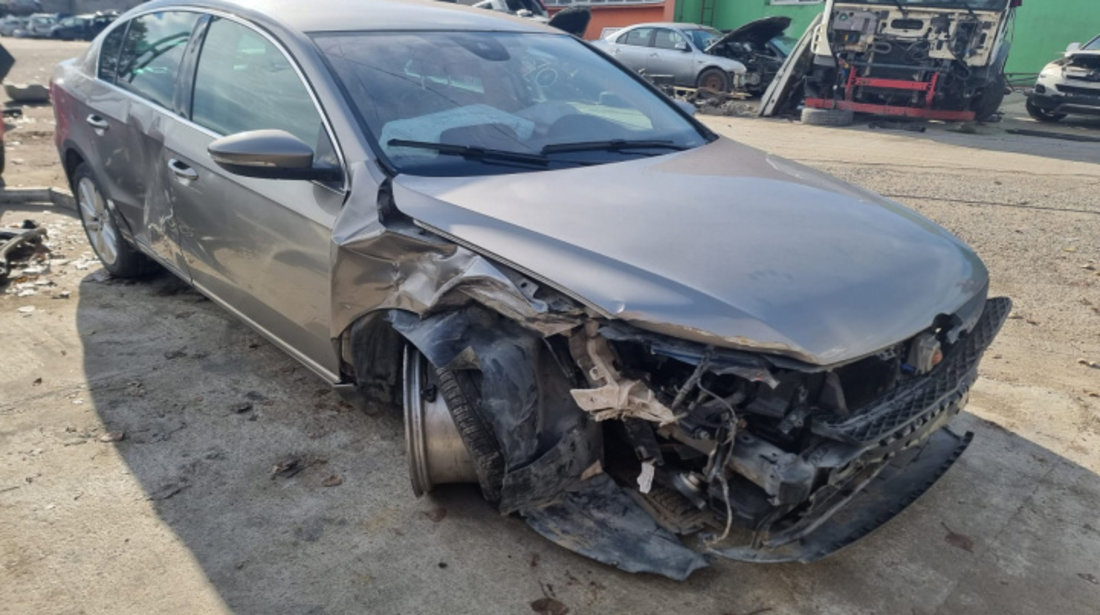 Bara spate Volkswagen Passat B7 2014 sedan/berlina 2.0 diesel