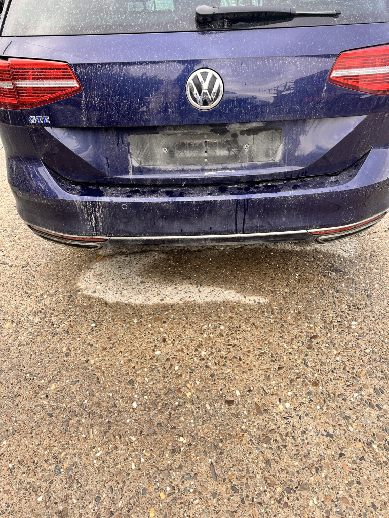 Bara spate Volkswagen Passat B8 1.4 Benzina 2018, -