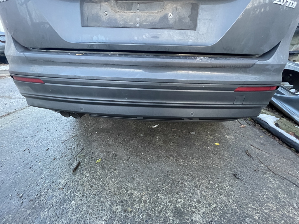 Bara spate Volkswagen Tiguan 2.0 Motorina 2018, MODEL CU SENZORI