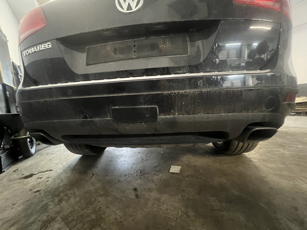 Bara spate Volkswagen Touareg 3.0 2012, CU SENZORI PARCARE