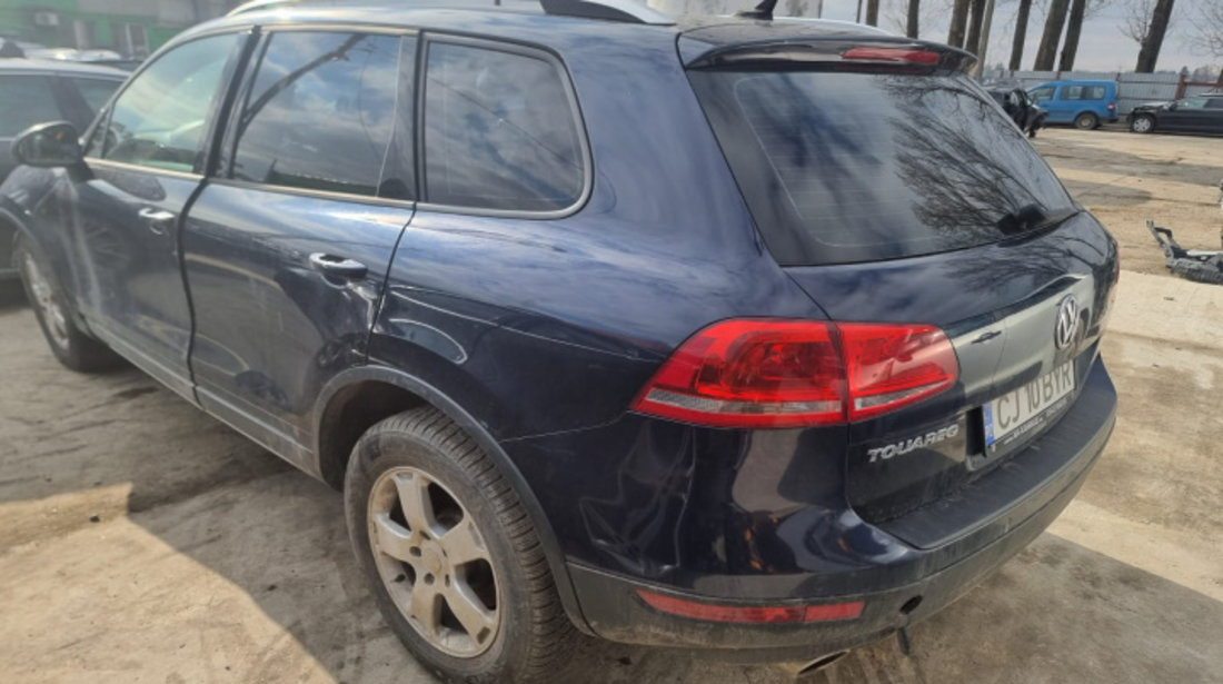 Bara spate Volkswagen Touareg 7P 2011 suv 3.0 diesel