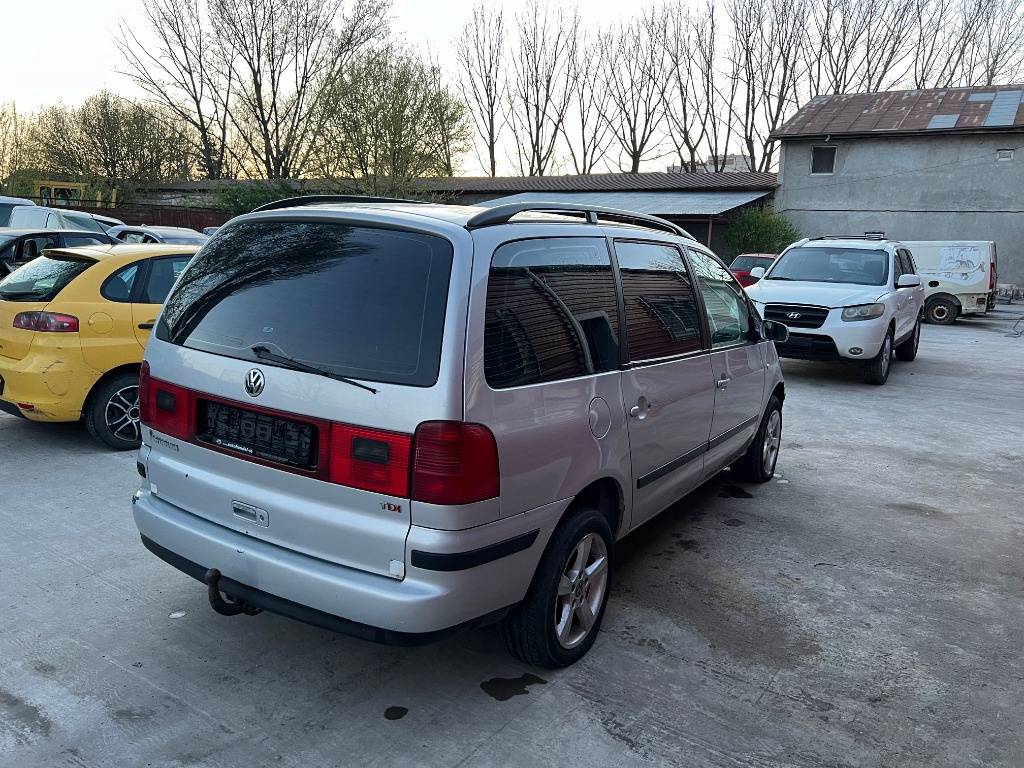 Bara spate VW Sharan 7M (2000-2010)