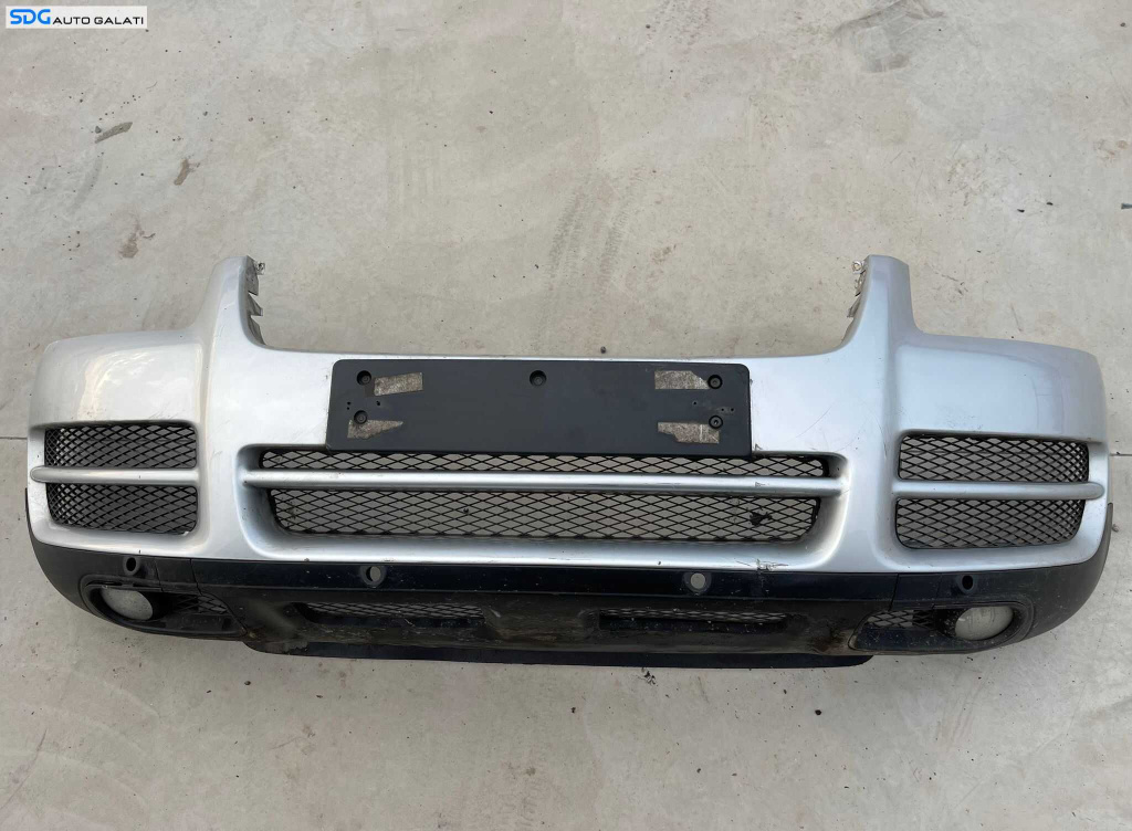 Bara Spoiler Completa cu Locas Senzori Parcare Culoare LA7W Volkswagen Touareg 7L Non Facelift 2003 - 2007 Cod 7L6807217R [Z0083]