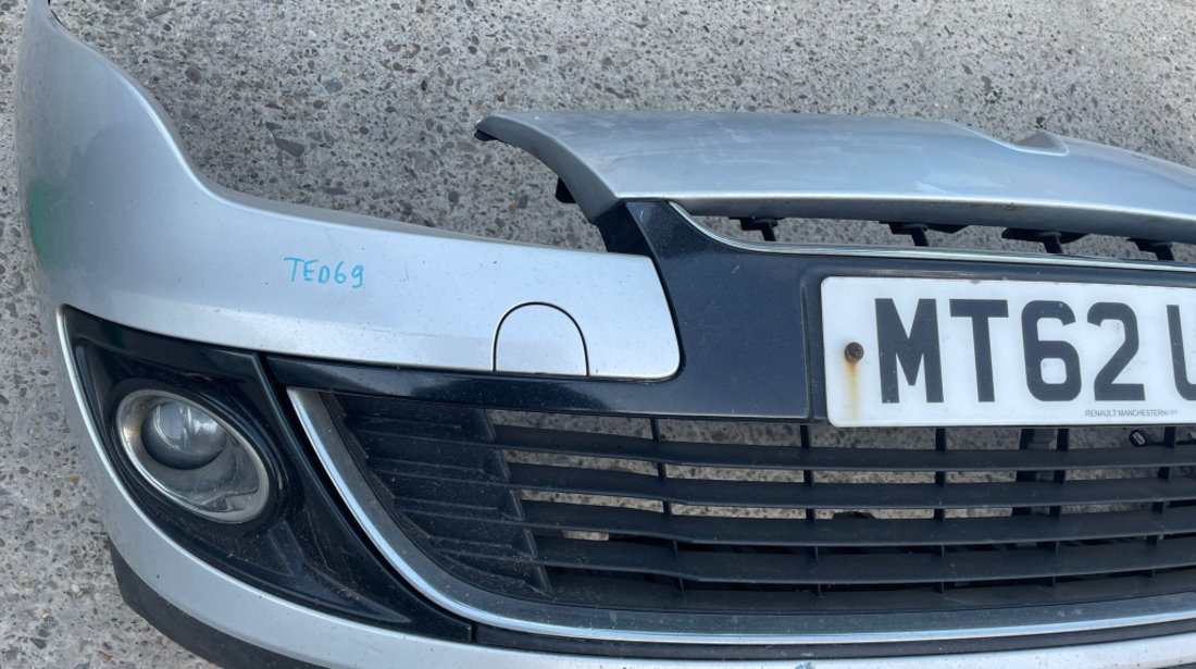 Bara Spoiler Fata Completa cu Grile si Proiectoare Renault Megane 3 Facelift FL 2011 - 2015 Cod Culoare TED69 [2719x]