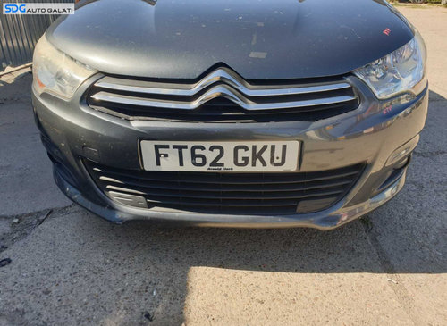 Bara Spoiler Fata cu Grile si Proiectoare FARA Grila cu Emblema Citroen C4 II 2010 - 2015 Culoare KT...