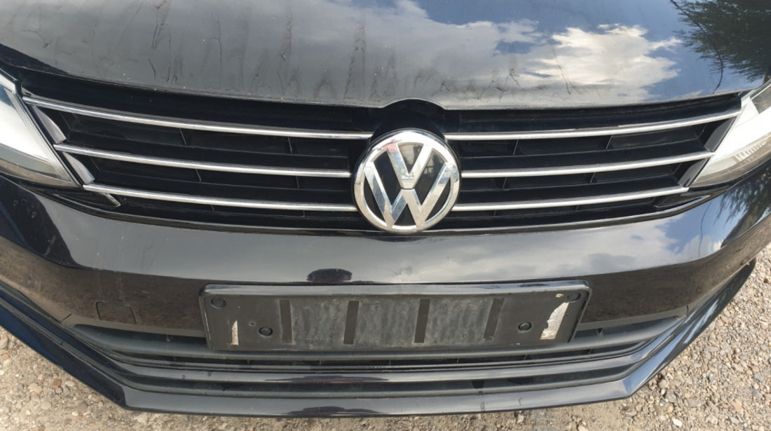 Bara Spoiler Fata Volkswagen Jetta 4 FL Facelift 2014 - 2018