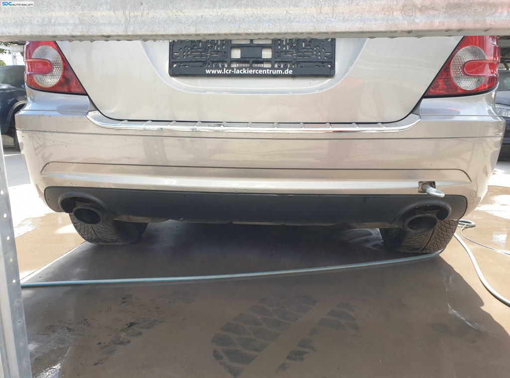 Bara Spoiler Spate cu Imperfectiuni Mercedes Clasa R Class V251 W251 2005 - 2010 Culoare C723 723 [K6703]