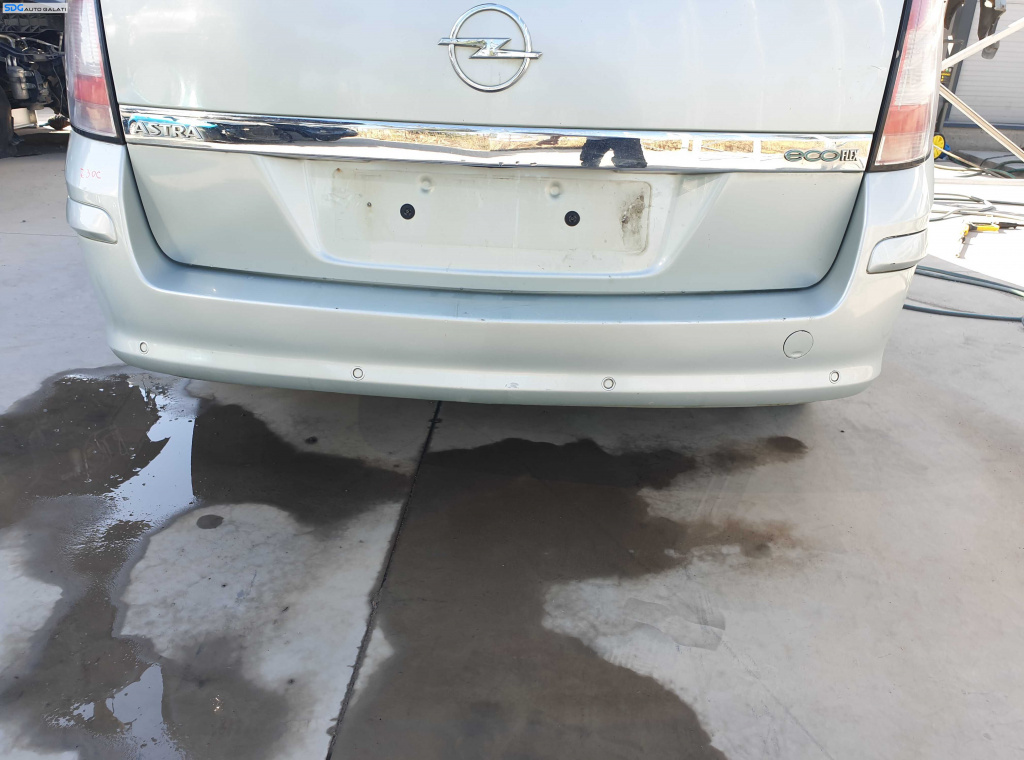 Bara Spoiler Spate cu Locas Senzor Parcare Opel Astra H FL Facelift Break Combi 2007 - 2010 Culoare Z30C [K7195]