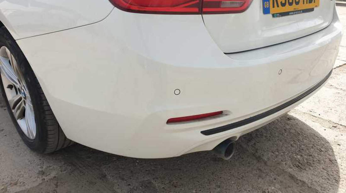 Bara Spoiler Spate cu Locas Senzori Parcare BMW Seria 3 F30 LCI Facelift 2011 - 2018 Culoare Alpinweiss 3 300