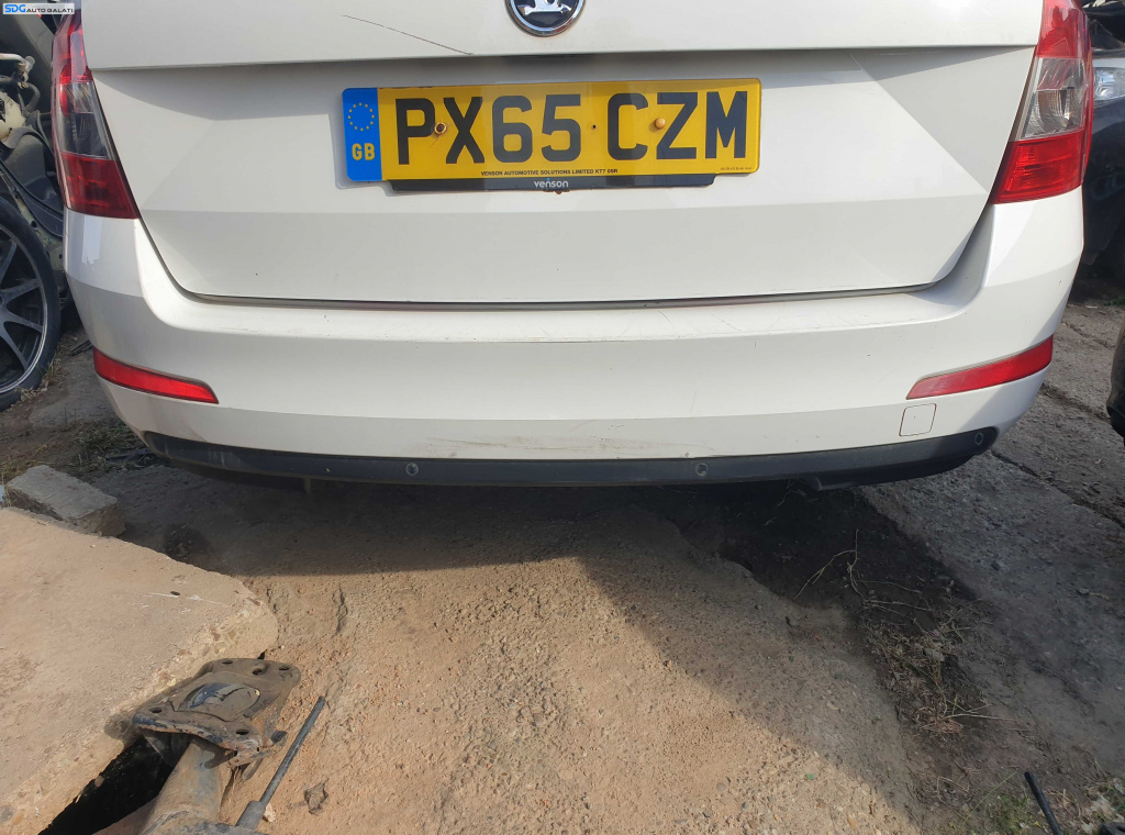 Bara Spoiler Spate cu Locas Senzori Parcare Skoda Octavia 3 Break Combi 2013 - 2017 Culoare LF9E [K4749]