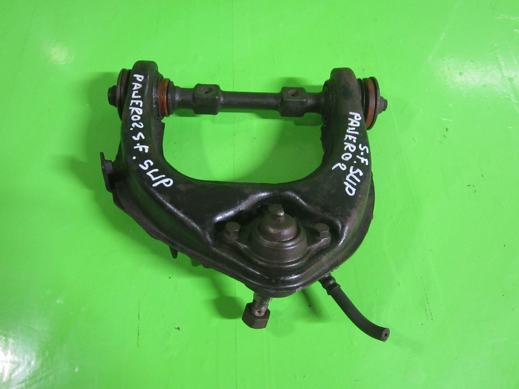 BASCULA / BRAT SUSPENSIE SUPERIOR STANGA FATA MITSUBISHI PAJERO 2 4x4 FAB. 1991 - 1999 ⭐⭐⭐⭐⭐