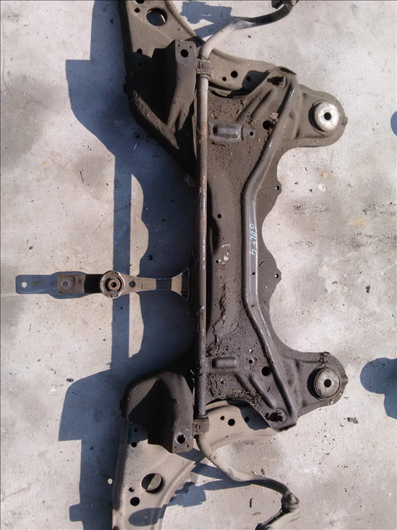 Bascula dreapta fata VW GOLF 4