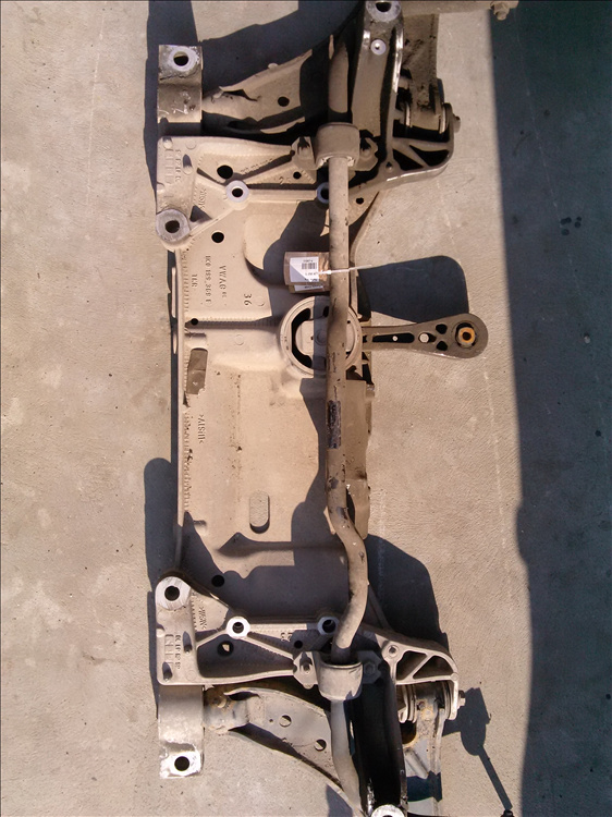 Bascula dreapta fata VW GOLF 5