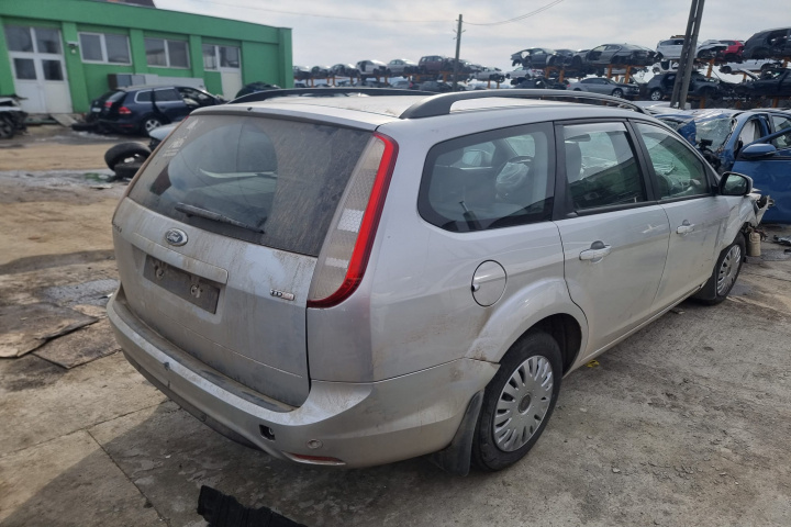 Bascula dreapta Ford Focus 2 2011 combi/break 1.6 diesel