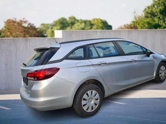 Bascula dreapta Opel Astra K 2017 Sport tourer 1.6 cdti 81 kw M32