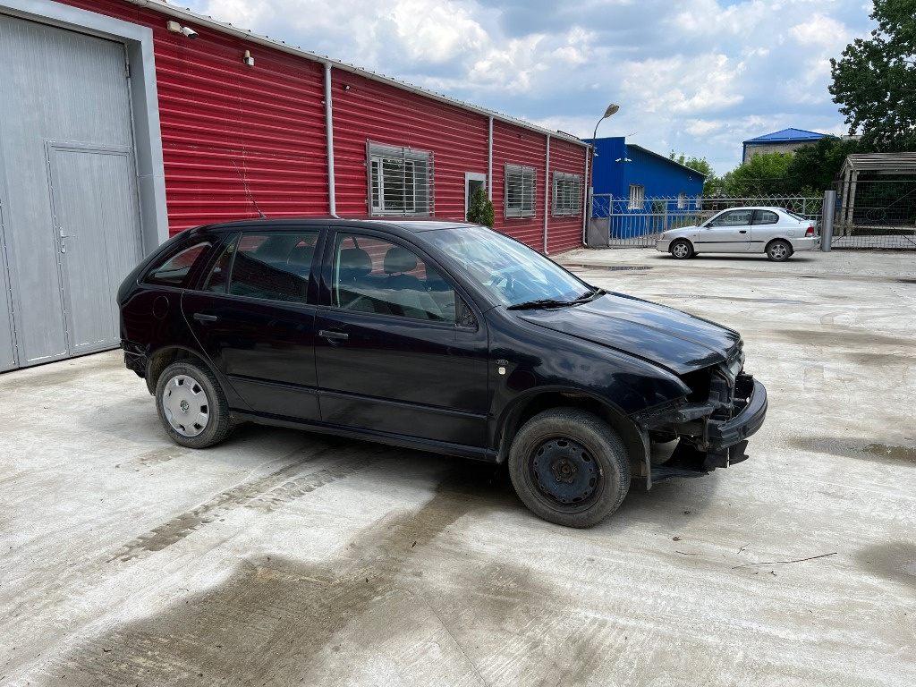 Bascula dreapta Skoda Fabia I Combi 1.4 benzina an fab. 2000 - 2007