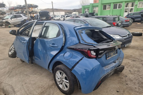 Bascula dreapta Toyota Yaris 2022 hatchback 1.5 benzina