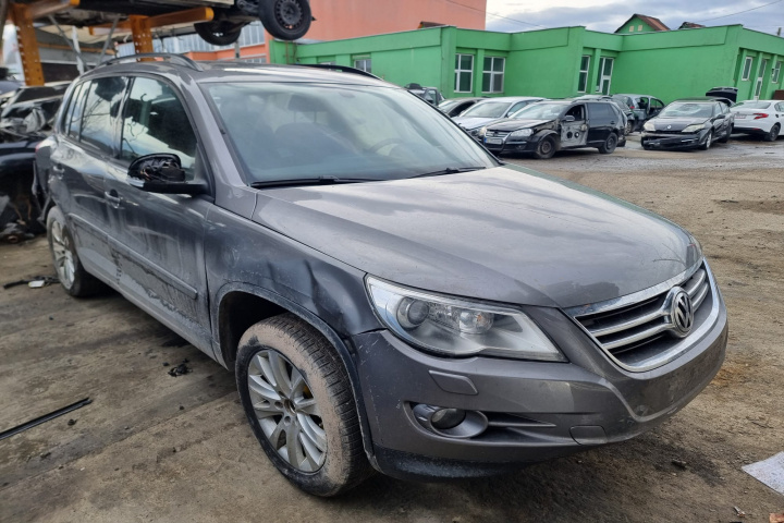 Bascula dreapta Volkswagen Tiguan 2009 suv 2.0 diesel
