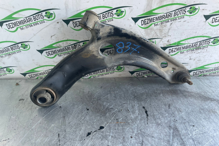 Bascula fata dreapta Toyota Yaris 2 [2005 - 2009] Hatchback 5-usi