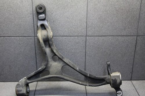 Bascula inferioara dreapta fata Mercedes ML W164 2005-2009