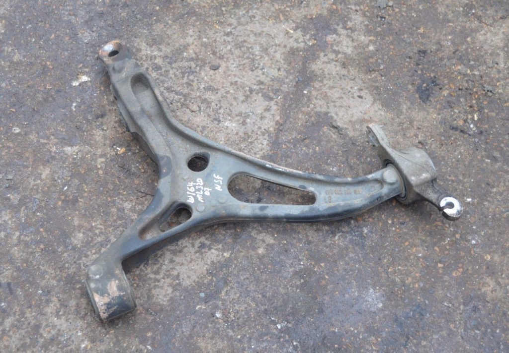Bascula inferioara Mercedes ML320 CDI W164 dreapta fata